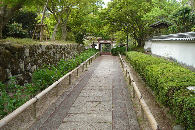 寺や建物がなくても、心が直心であれば、そこが「道場」になる(兵庫県のとあるお寺にて)
